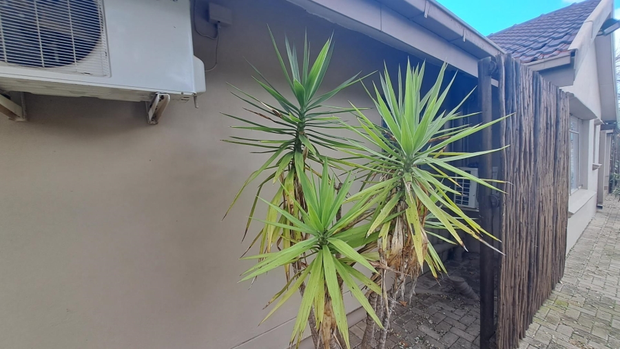 5 Bedroom Property for Sale in Brandwag Free State